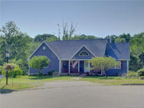 12 Boulder Trl, Norwich, CT 06360