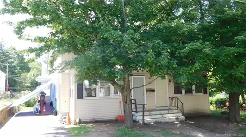 30 Bank St, Manchester, CT 06040