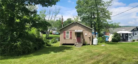 21 Breguet Rd, Goshen, CT 06756