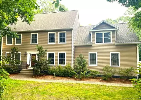 3 Holly Ln, Marlborough, CT 06447