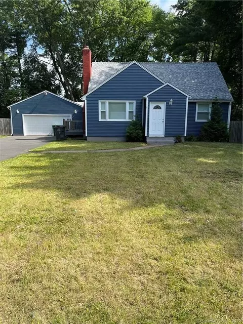 18 E Wintonbury Ave, Bloomfield, CT 06002