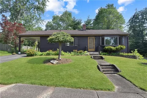 106 Bradley St, East Hartford, CT 06118