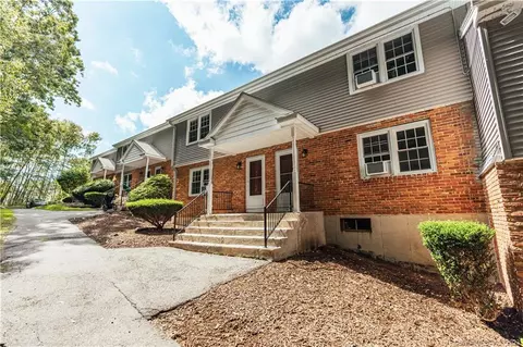 81 E Pattagansett Rd #55, Niantic, CT 06357