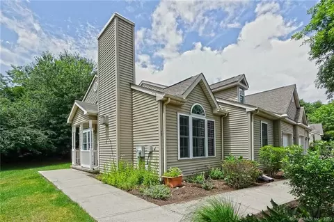 25 Hamden Hills Dr #73, Hamden, CT 06518
