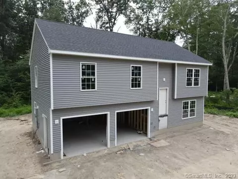 220 Simpson Ln, Oakdale, CT 06370