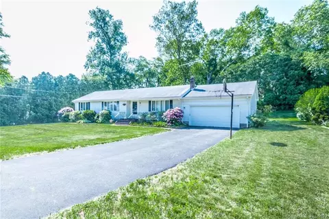 113 Worthington Rd, Glastonbury, CT 06033