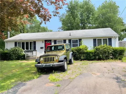 42 Scott St, East Hartford, CT 06118