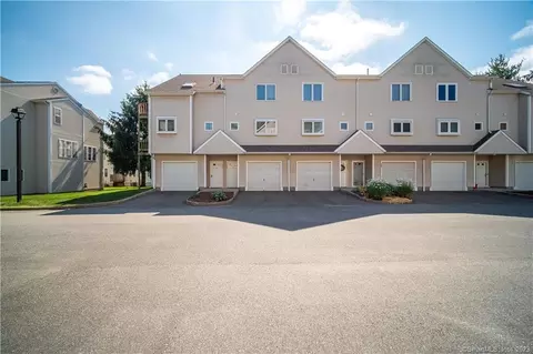 158 Paddock Ave #605, Meriden, CT 06450