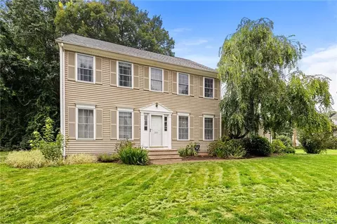 200 Picket Ln #200, Windsor, CT 06095