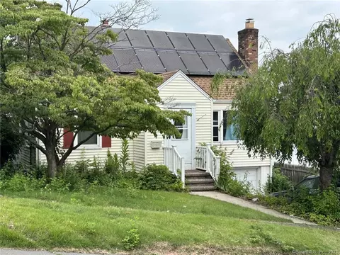 15 Cumley St, Hamden, CT 06514