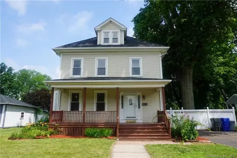10 Thompson St, Newington, CT 06111