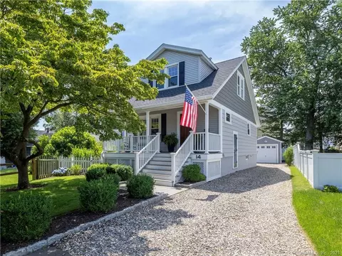 14 Winfield Ct, Norwalk, CT 06855