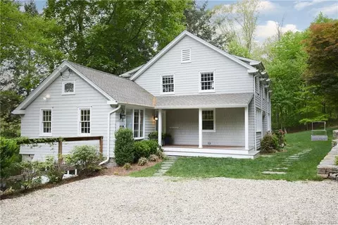 82 Clinton Ave, Westport, CT 06880