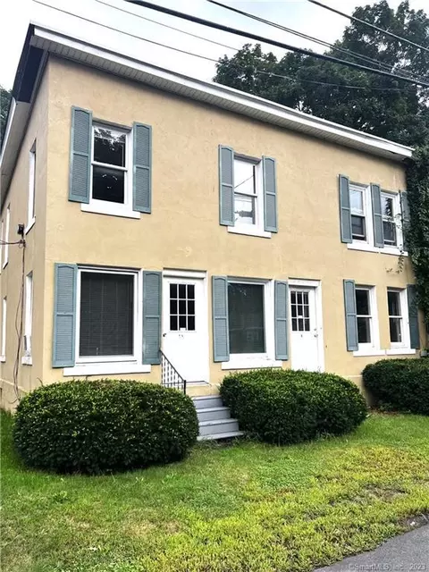 26 S Grand St, Suffield, CT 06093