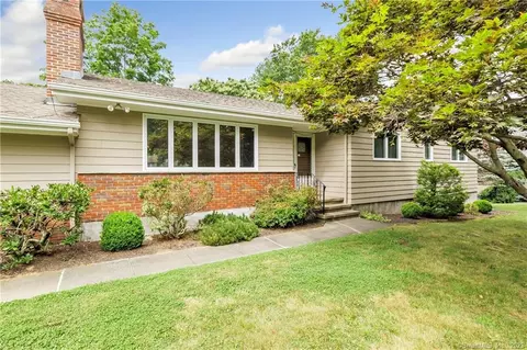 31 Colonial Dr, Trumbull, CT 06611