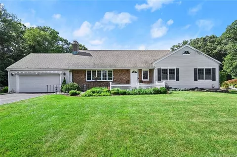1 Hazelnut Rd, Westport, CT 06880