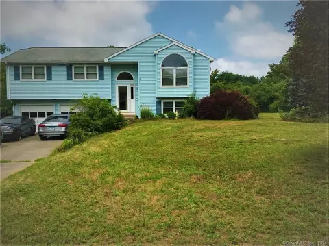 176 Herbert St, Milford, CT 06461