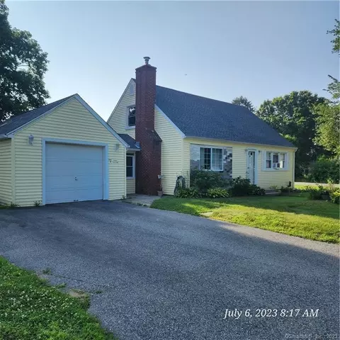 30 Cross St, Killingly, CT 06239