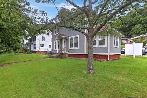 118 Vista Ter, New Haven, CT 06515