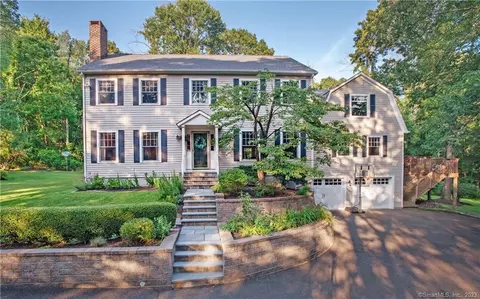 116 Beaver Brook Rd, Ridgefield, CT 06877