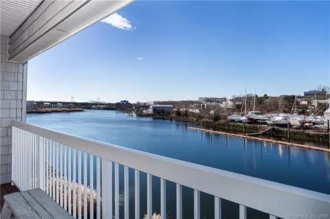 4 Daskams Ln #109, Norwalk, CT 06851