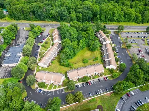 1251 Washington St #6, Middletown, CT 06457