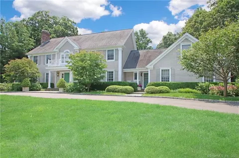 50 Grouse Ln, Woodbridge, CT 06525