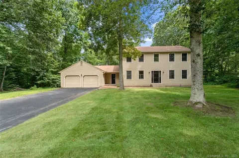6 Harvest Ln, Colchester, CT 06415