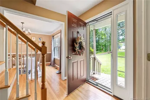 245 Main St, Glastonbury, CT 06073