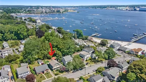 25 Granada Ter, New London, CT 06320