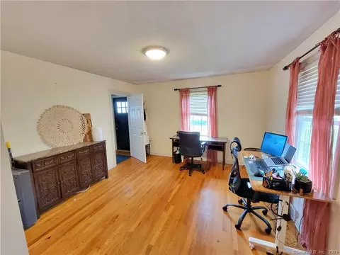 60 Henderson St, Bristol, CT 06010