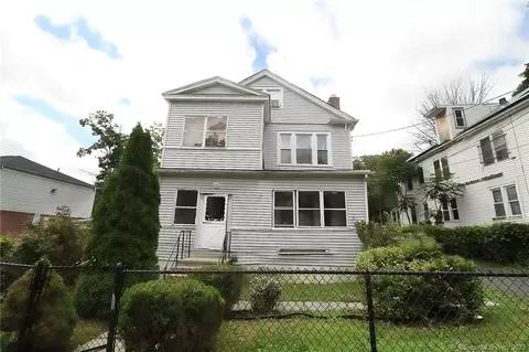 45 Greenfield St, Hartford, CT 06112