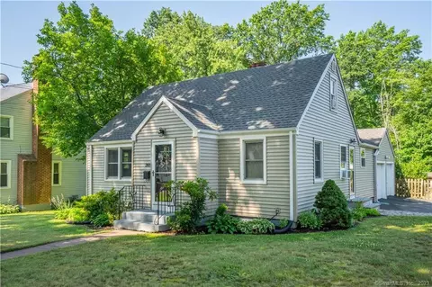 283 Oakwood Ave, West Hartford, CT 06110