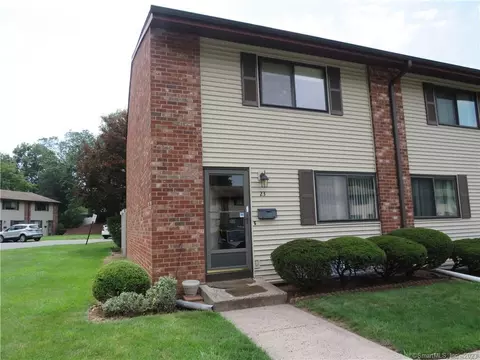 23 Coronado Dr #23, Newington, CT 06111