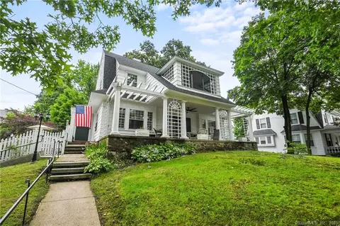 17 Broadview St, Bristol, CT 06010