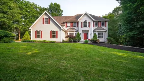 57 Stonehill Dr, Killingworth, CT 06419