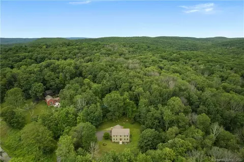 7 N Kent Rd, Warren, CT 06754