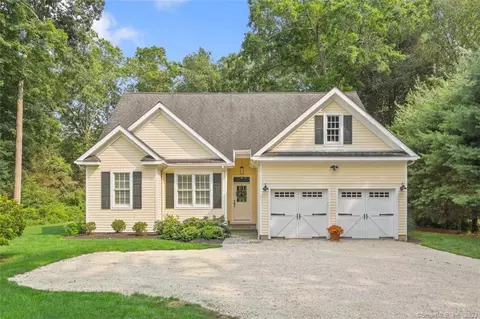 71 River Rd, Weston, CT 06883