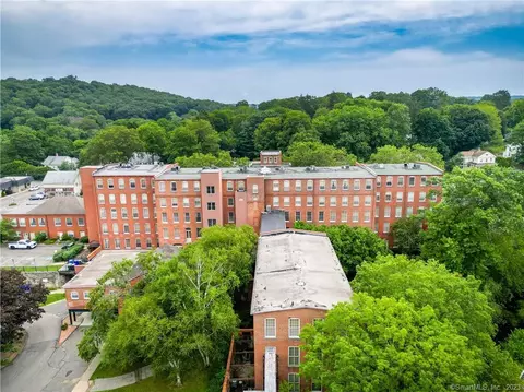 92 Main St #226, Deep River, CT 06417