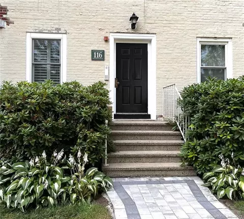 116 Woodside Grn #3B, Stamford, CT 06905
