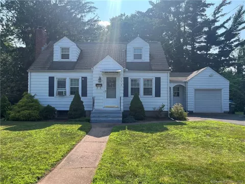 174 Irving St, Manchester, CT 06042