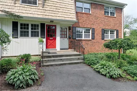 245 Unquowa Rd #119, Fairfield, CT 06824