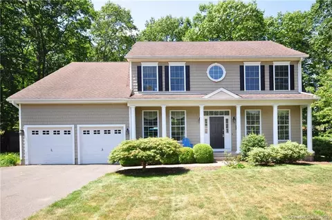 76 Dartmouth Dr, Canton, CT 06019