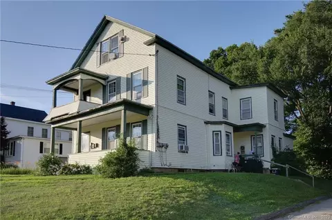 156 Grove St, Putnam, CT 06260