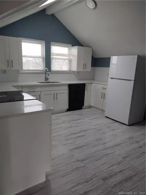 393 Lombard St #C, New Haven, CT 06513