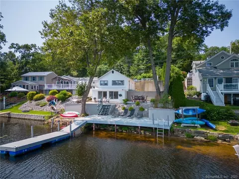 32 Hill Top Rd, East Haddam, CT 06423