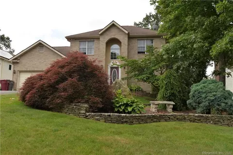 66 Jolie Rd, Naugatuck, CT 06770