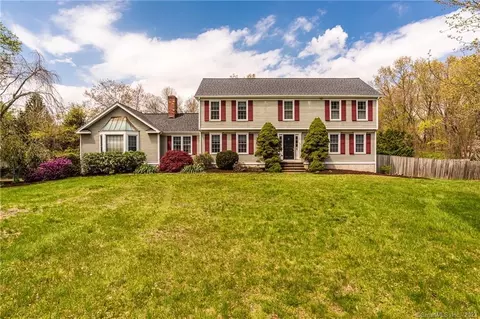 19 Silvermine Ln, Monroe, CT 06468
