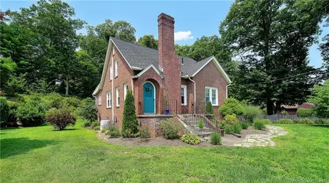 46 East St, Stafford Springs, CT 06076