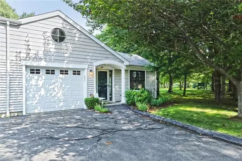 85 Red Cedar Cir #85, Orange, CT 06477